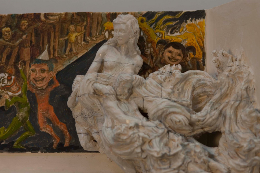 La madre-y-la-cómoda detalle